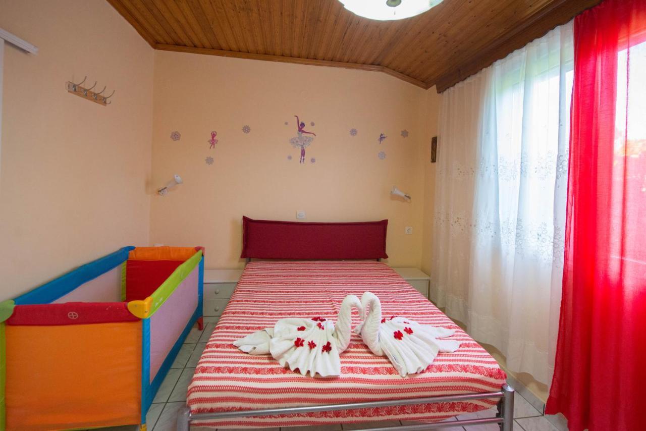 Villa Eleni Holidays Resort With Swimming Pool, Sidárion Buitenkant foto